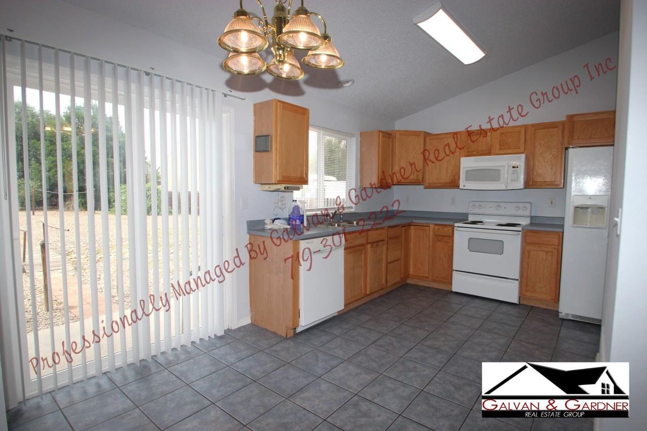 9380 Berrey Ln - Photo 2 of 18