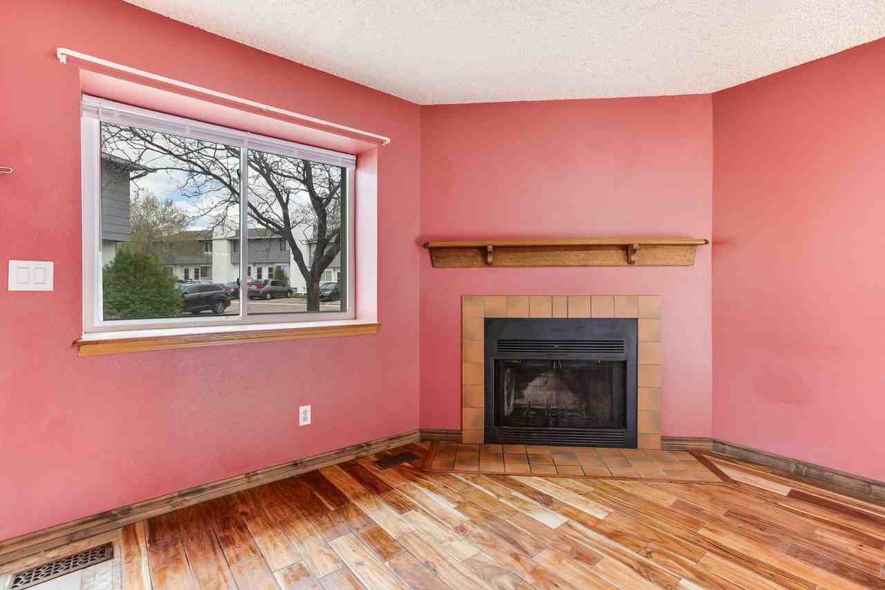 1306 Soaring Eagle Dr - Photo 3 of 31