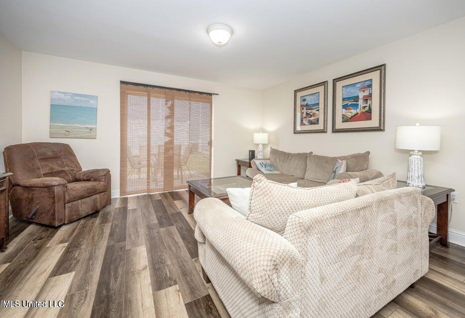 1664 Beach Blvd - Photo 5 of 45