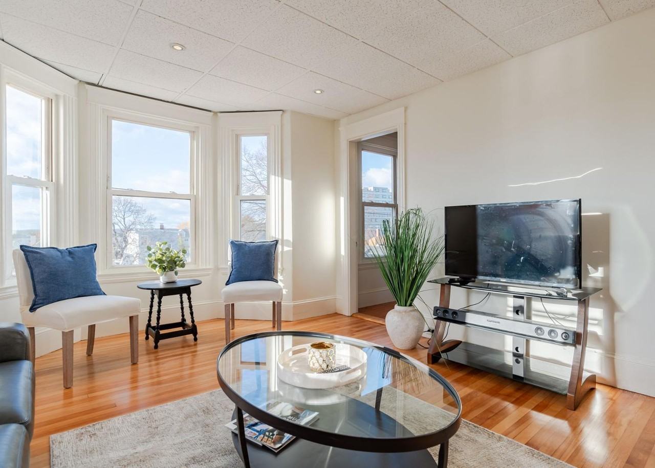 50 Montreal St #3 - Photo 2 of 30