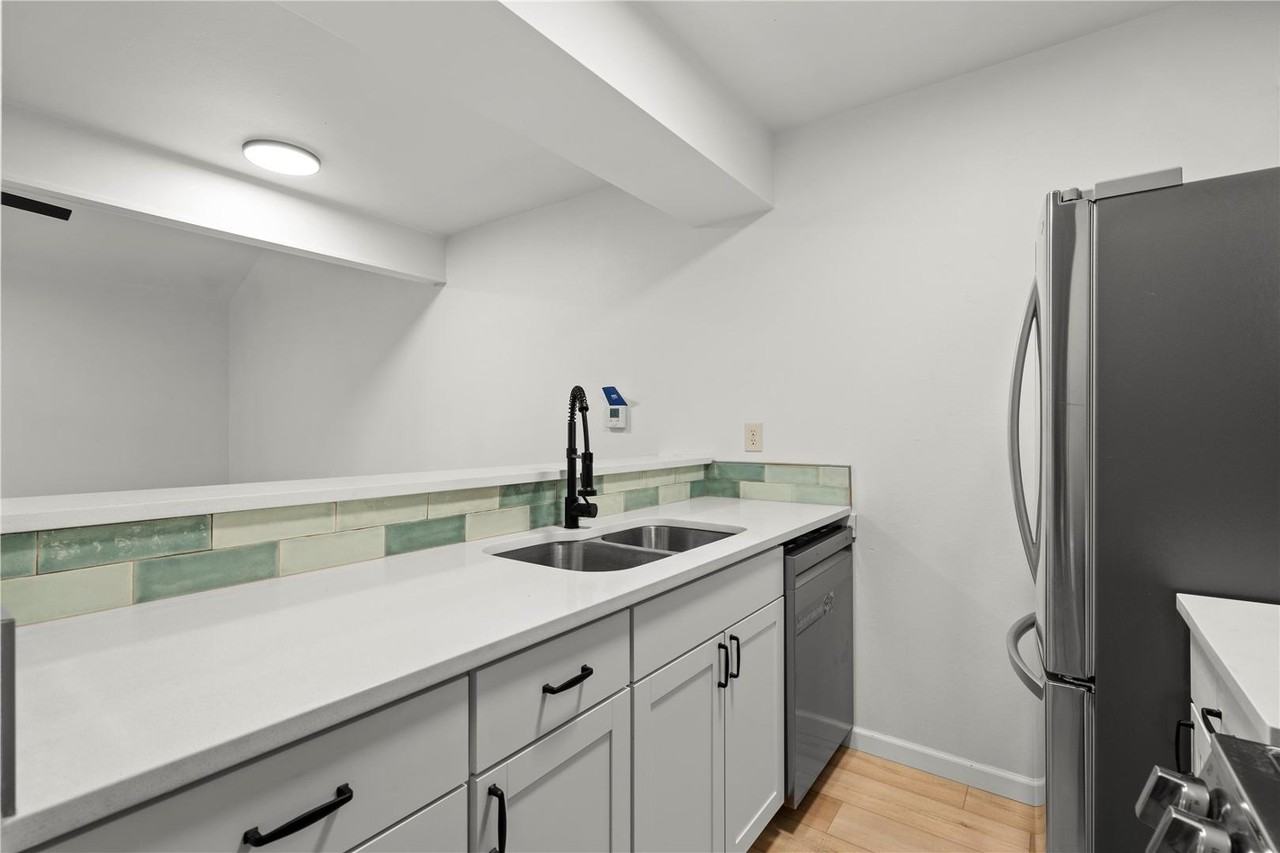 4457 N Carefree Cir - Photo 5 of 23