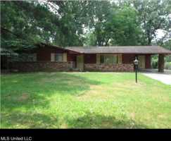 featured image of 1761 Maria Dr