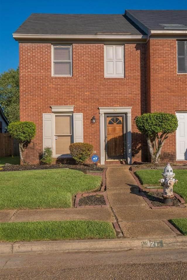 321 Northtown Dr - Photo 2 of 17