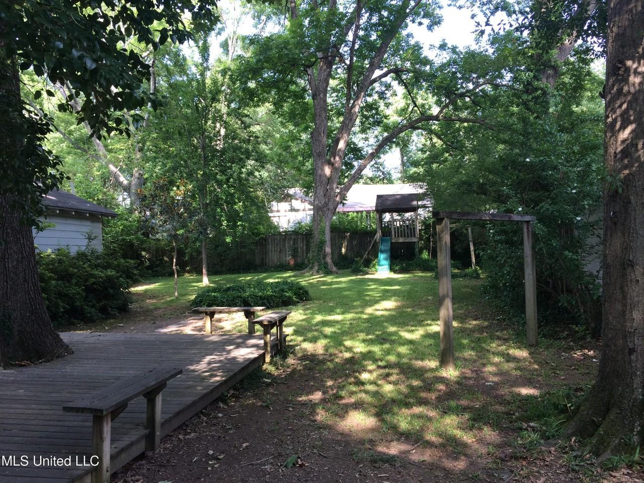 4056 Redwing Ave - Photo 6 of 18