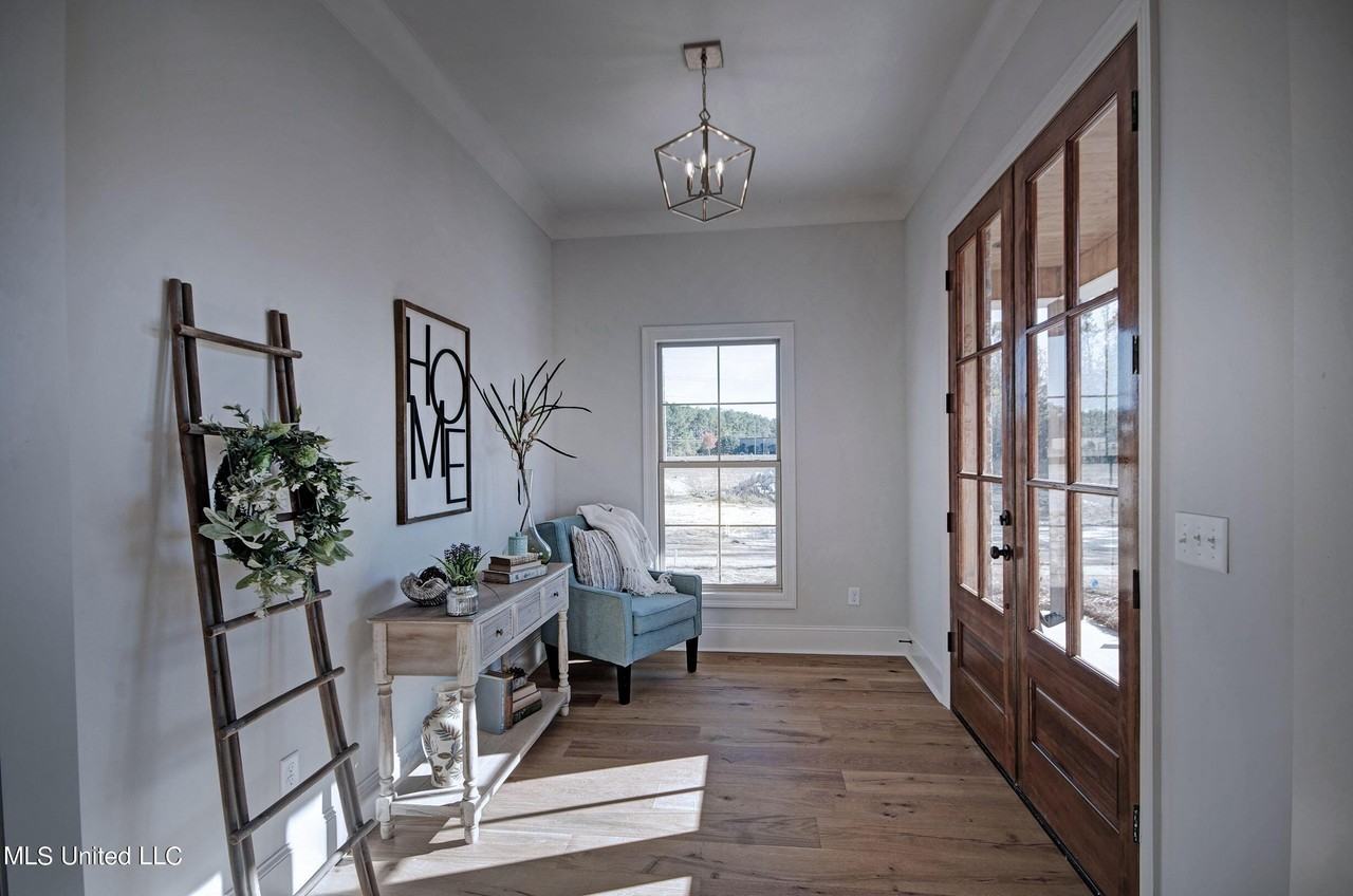 120 Freedom Ring Dr - Photo 4 of 27