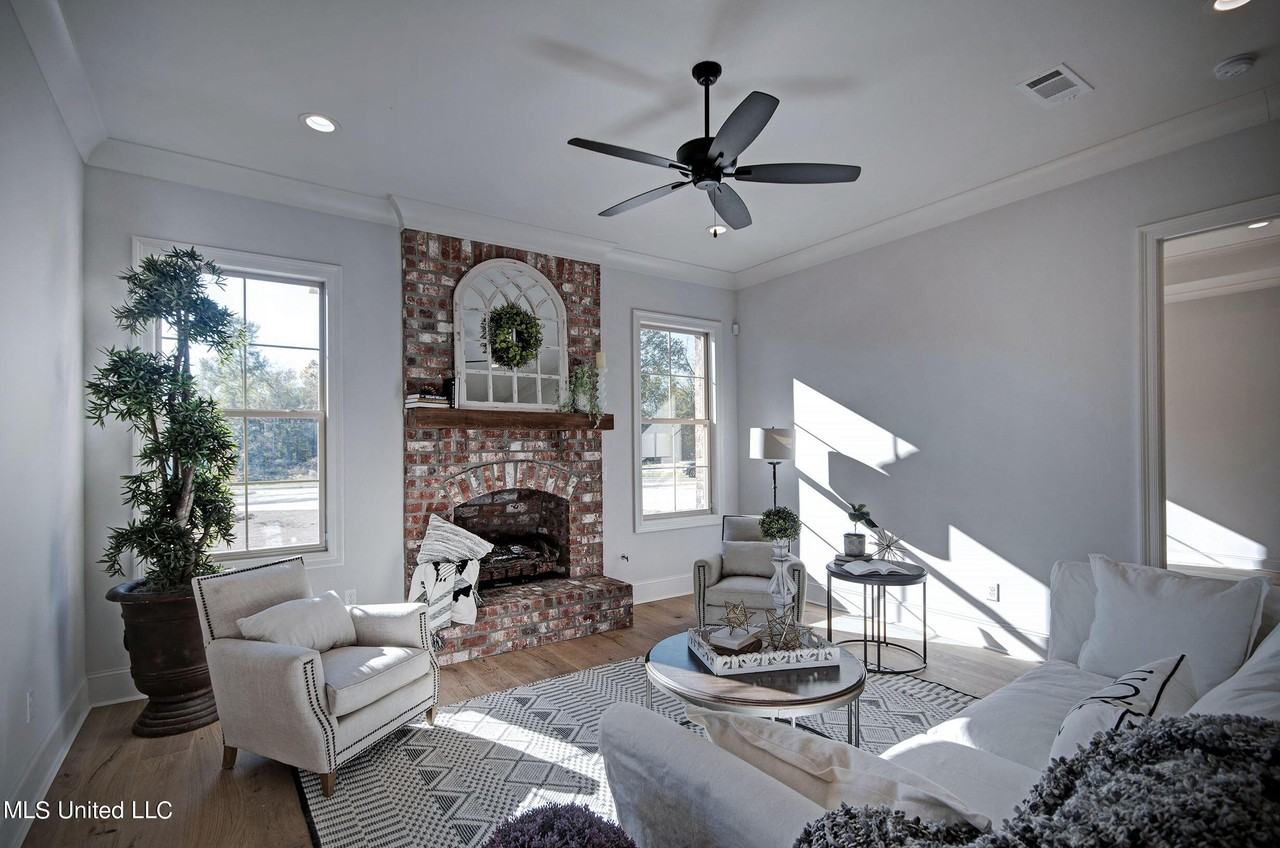 120 Freedom Ring Dr - Photo 5 of 27