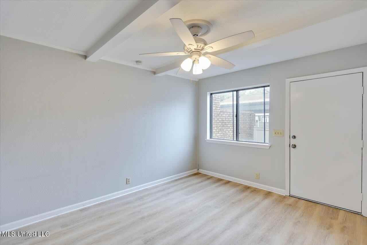 167 Lakebend Cir - Photo 4 of 29