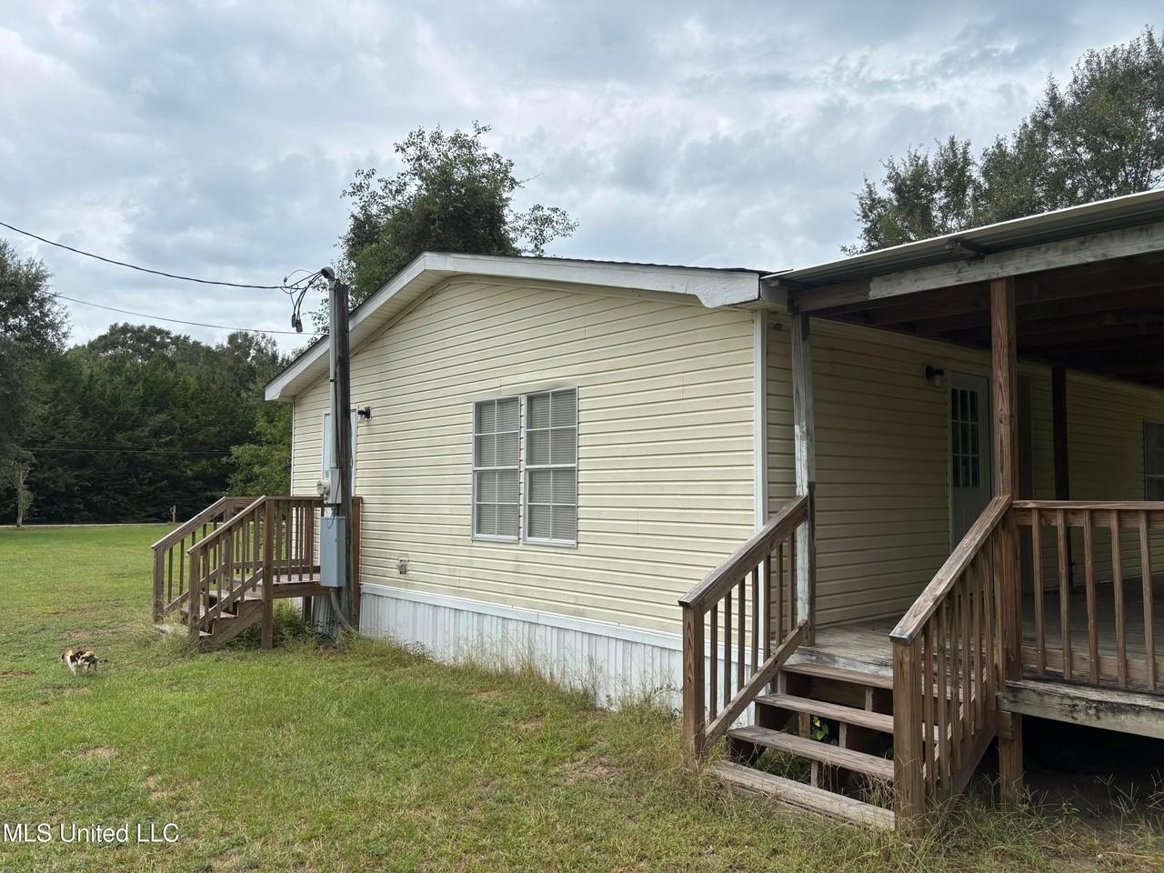 130 Hartley Dr - Photo 2 of 9