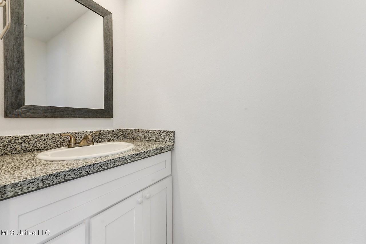 14958 Rowan Oak St - Photo 6 of 17