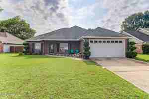 featured image of 7621 Falcon Cir