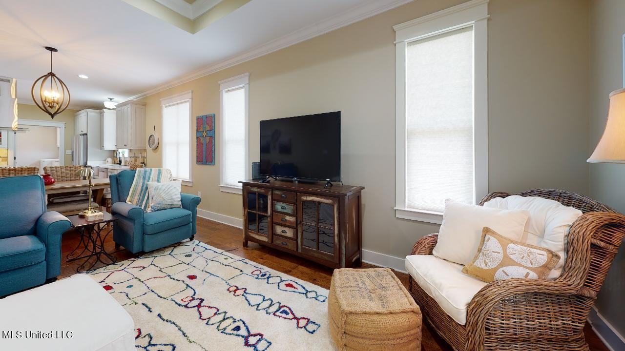 612 Allendale Ave - Photo 6 of 32