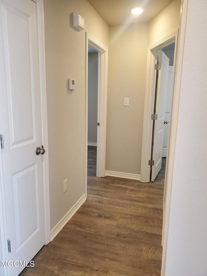 14806 Audubon Lake Blvd - Photo 2 of 19