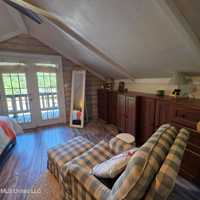 featured image of 1815 Nicholson Ave