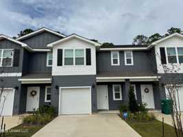 featured image of 7837 Reagan Ct