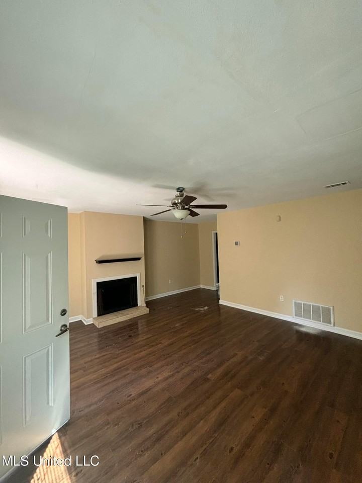 101 Via Don Ray Rd - Photo 4 of 5