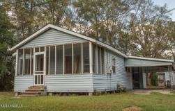 619 Eighth St - Photo 1 of 1