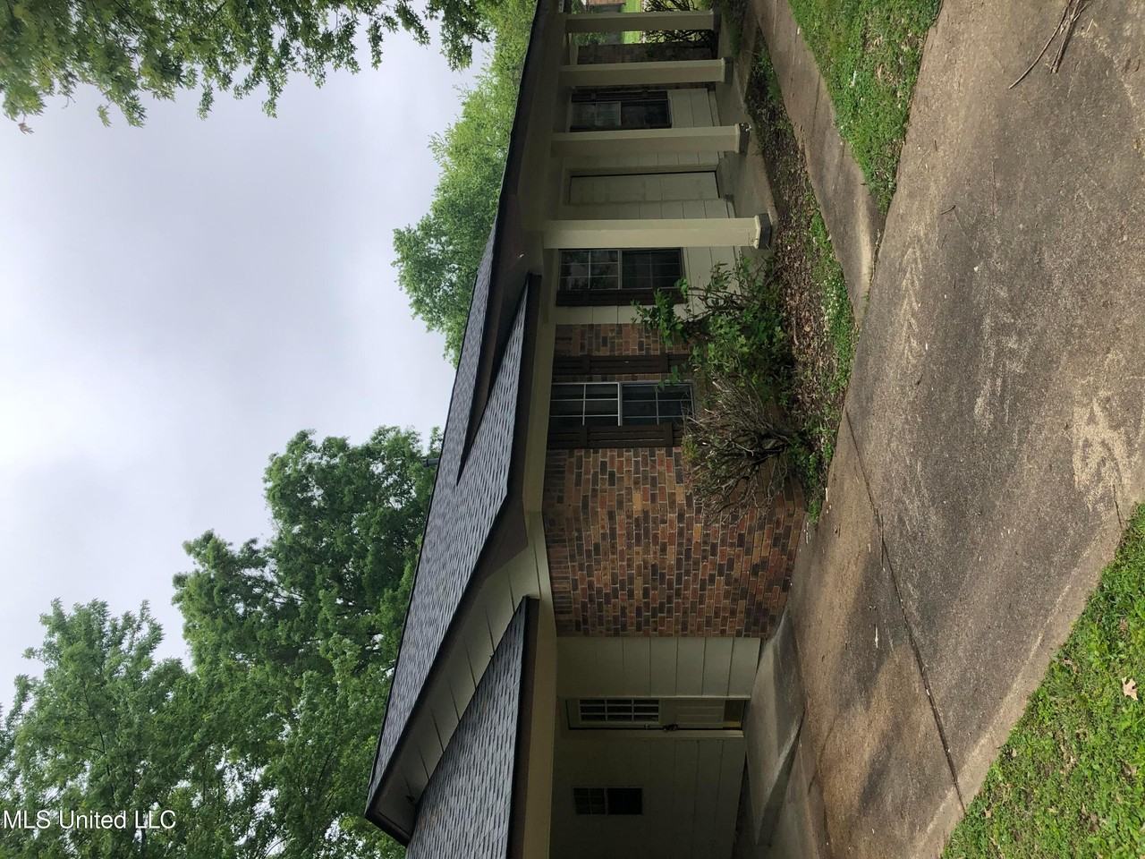 6115 Forest Gate Road