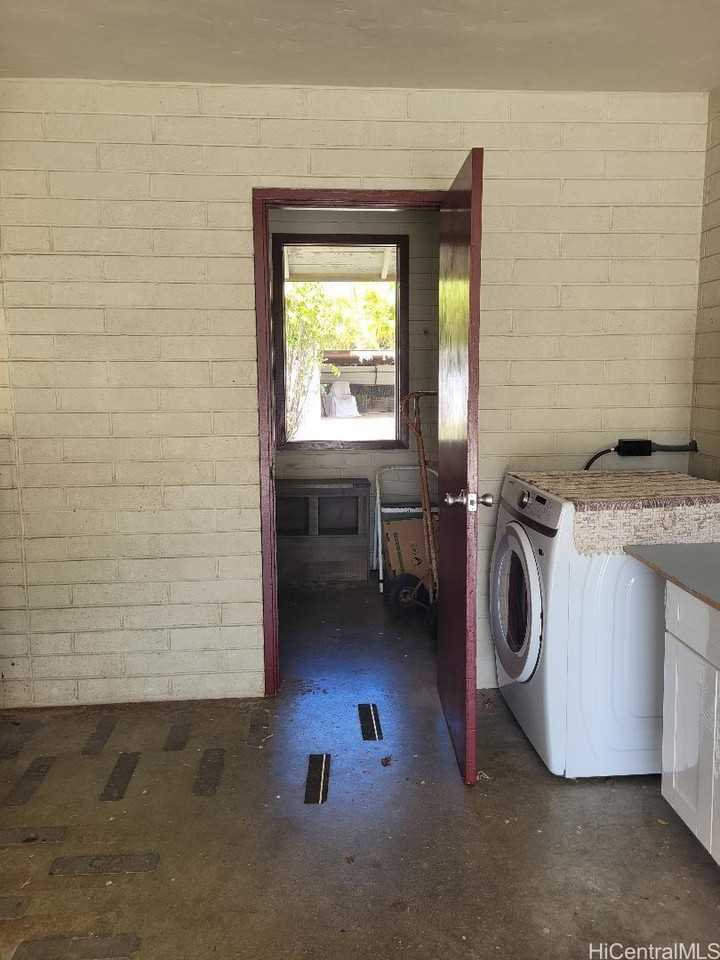 186 Ohana St - Photo 3 of 24