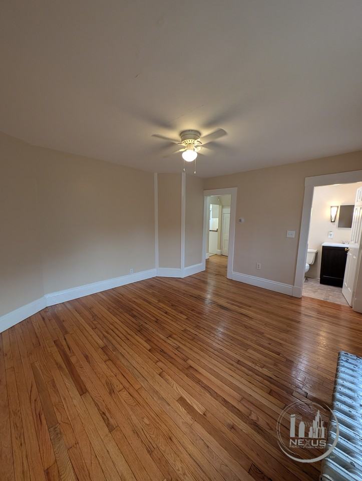 4 Nichols St - Photo 3 of 17