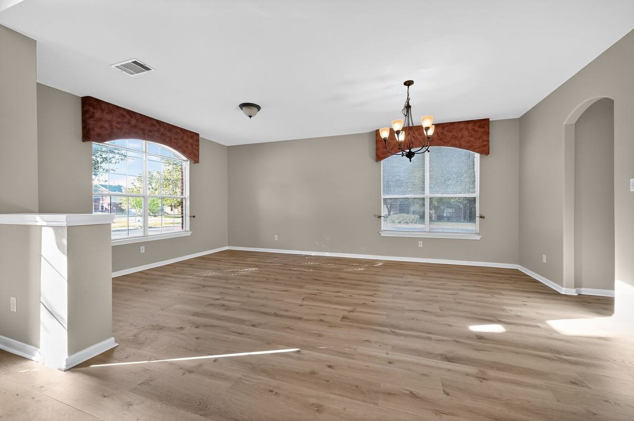 2301 Candle Ridge Trail - Photo 7 of 32