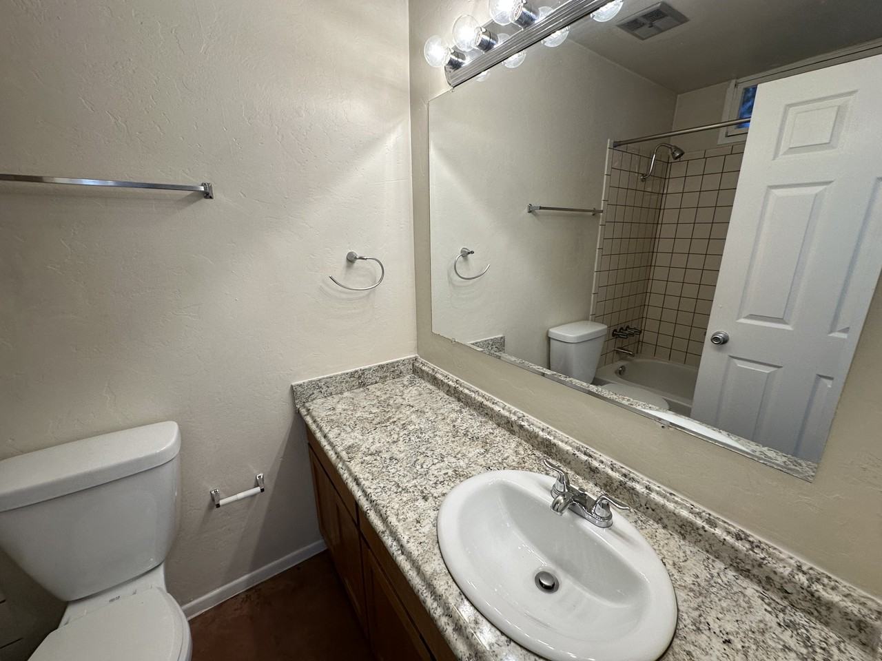 1311 E Allen Rd #B - Photo 4 of 12