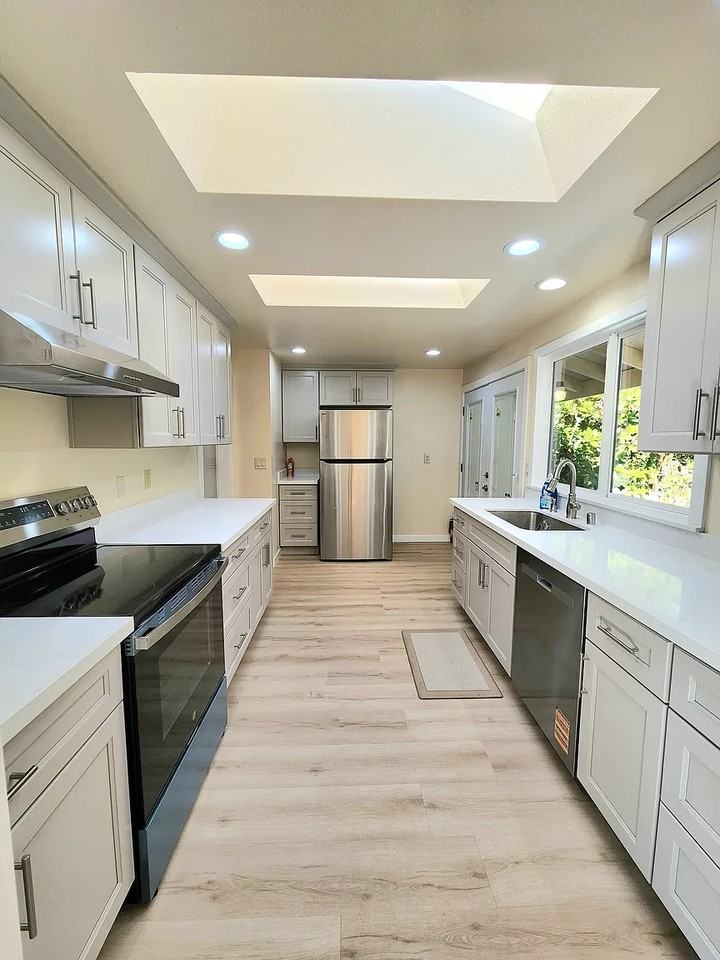 2230 137th Pl Se - Photo 2 of 21