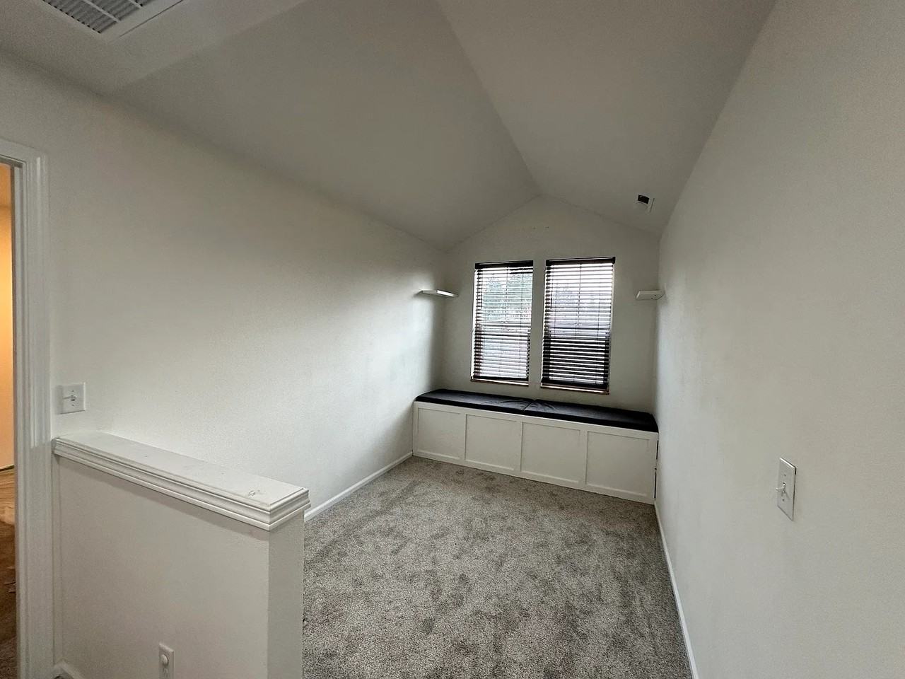 1325 126th Street Southeast - Photo 7 of 11