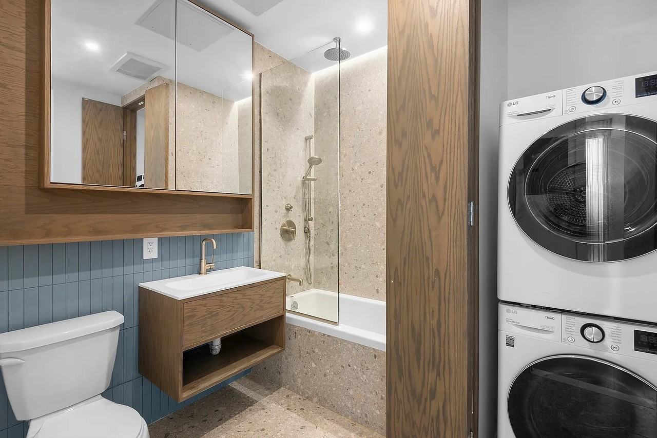 373 Palmetto St - Photo 2 of 3