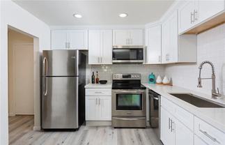 100 Scholz Plz - Photo 1 of 1