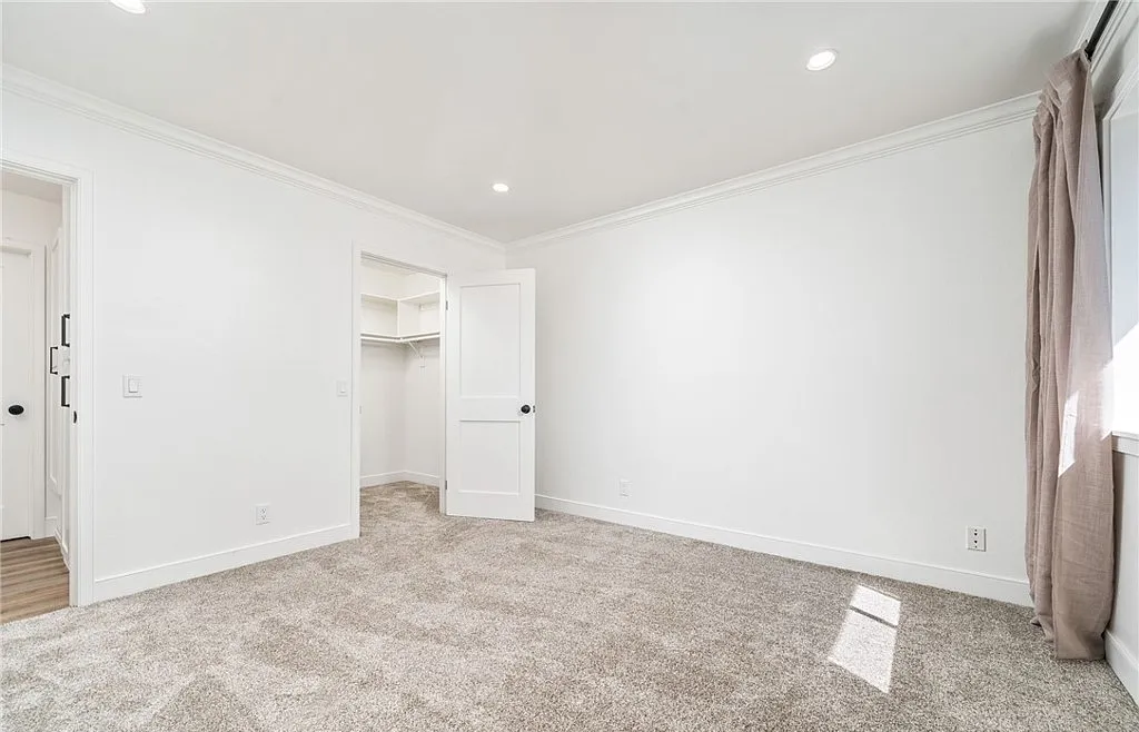 8990 19Th St - Photo 4 of 12