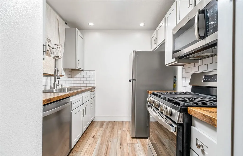 8990 19Th St - Photo 6 of 12