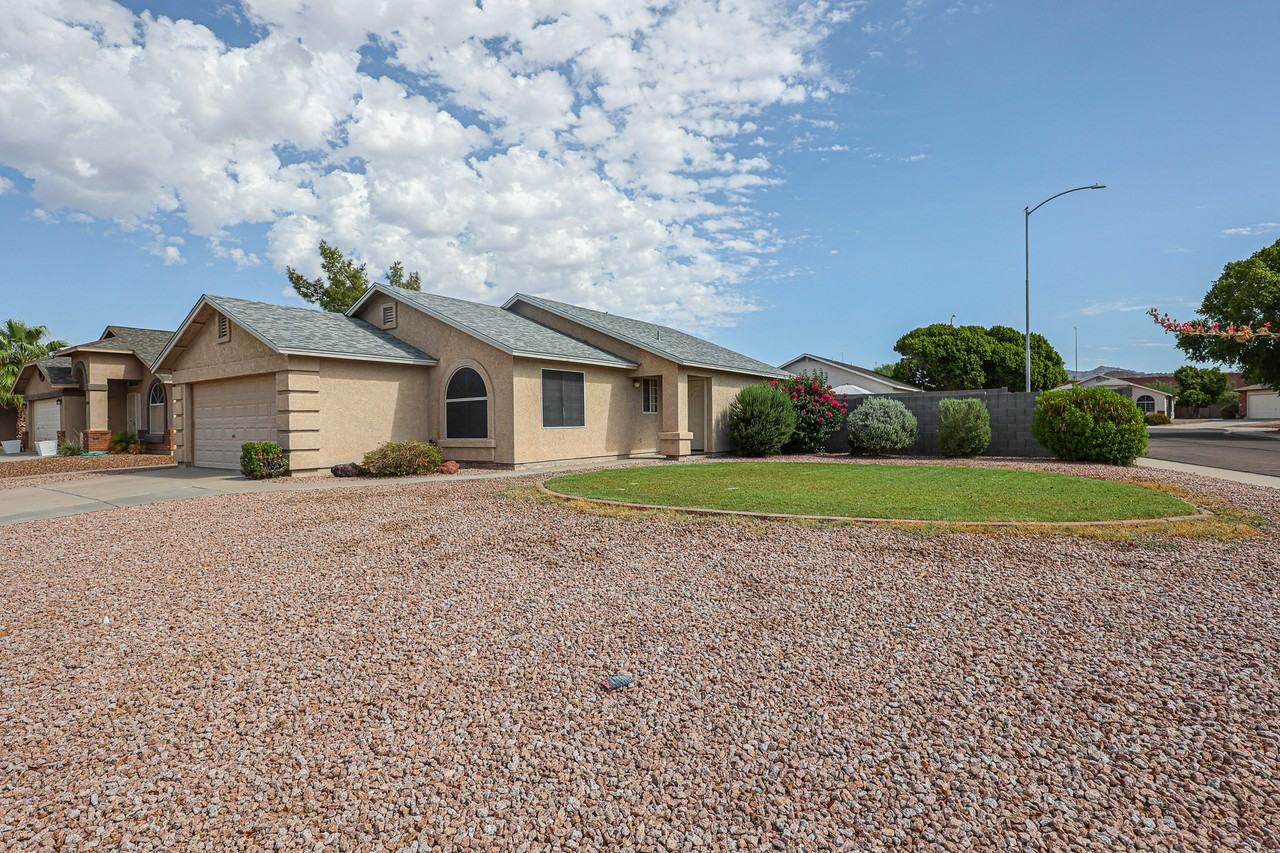 8860 E Dartmouth St - Photo 4 of 31