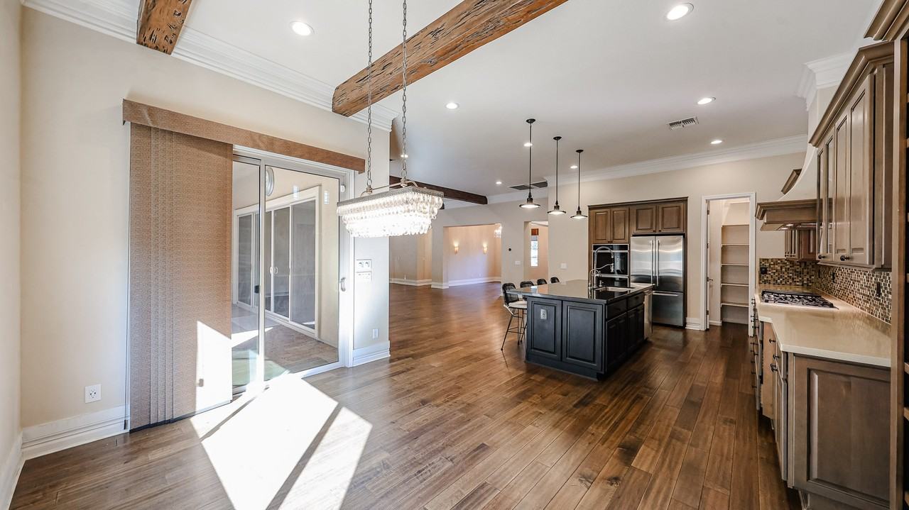 28806 North 67th Drive - Photo 5 of 47