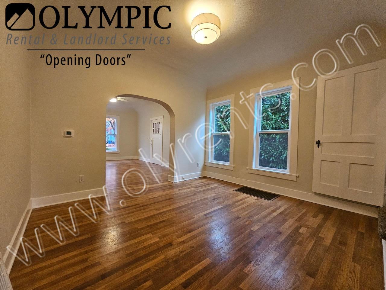 1611 Capitol Way S - Photo 4 of 13