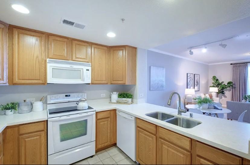 700 S Abel St - Photo 6 of 12