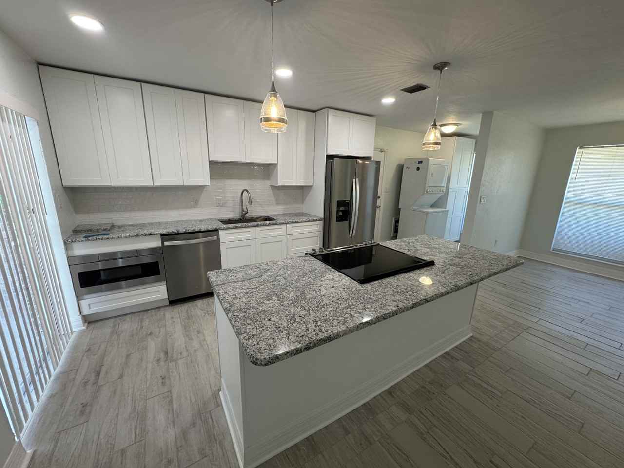 189 Small St Se - Photo 4 of 25