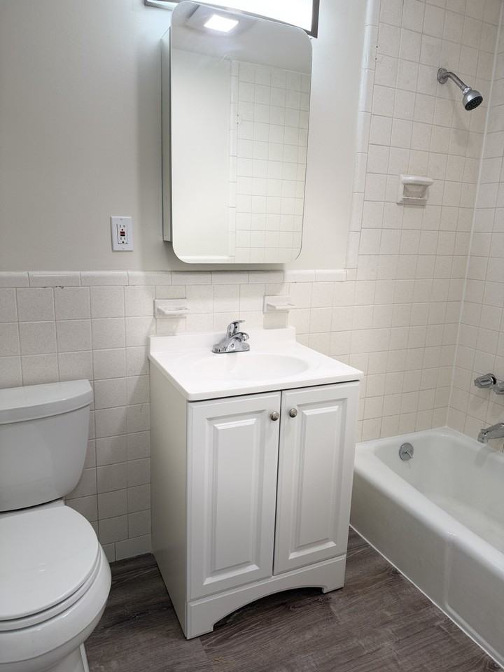 Gardner St #103 - Photo 3 of 10