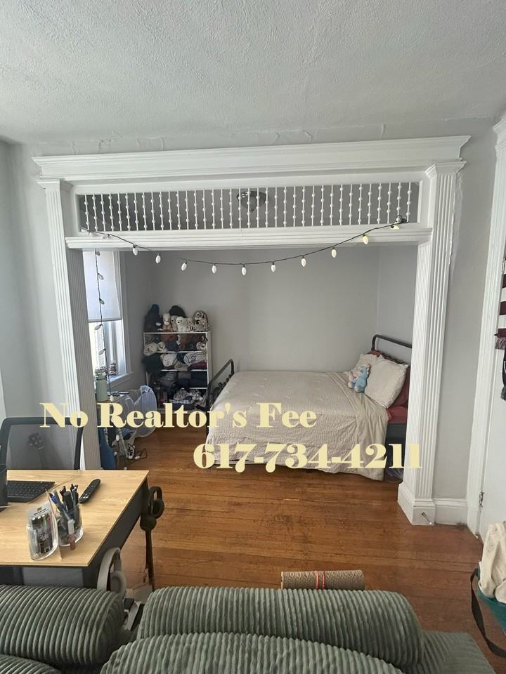 Gordon St - Photo 2 of 6