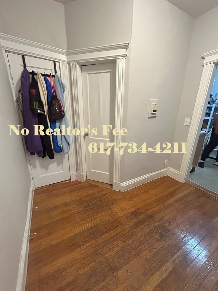 Gordon St - Photo 3 of 6