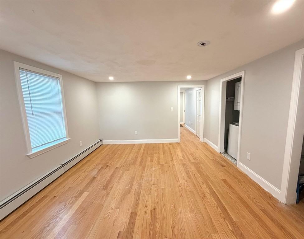 44 Franklin St - Photo 2 of 9