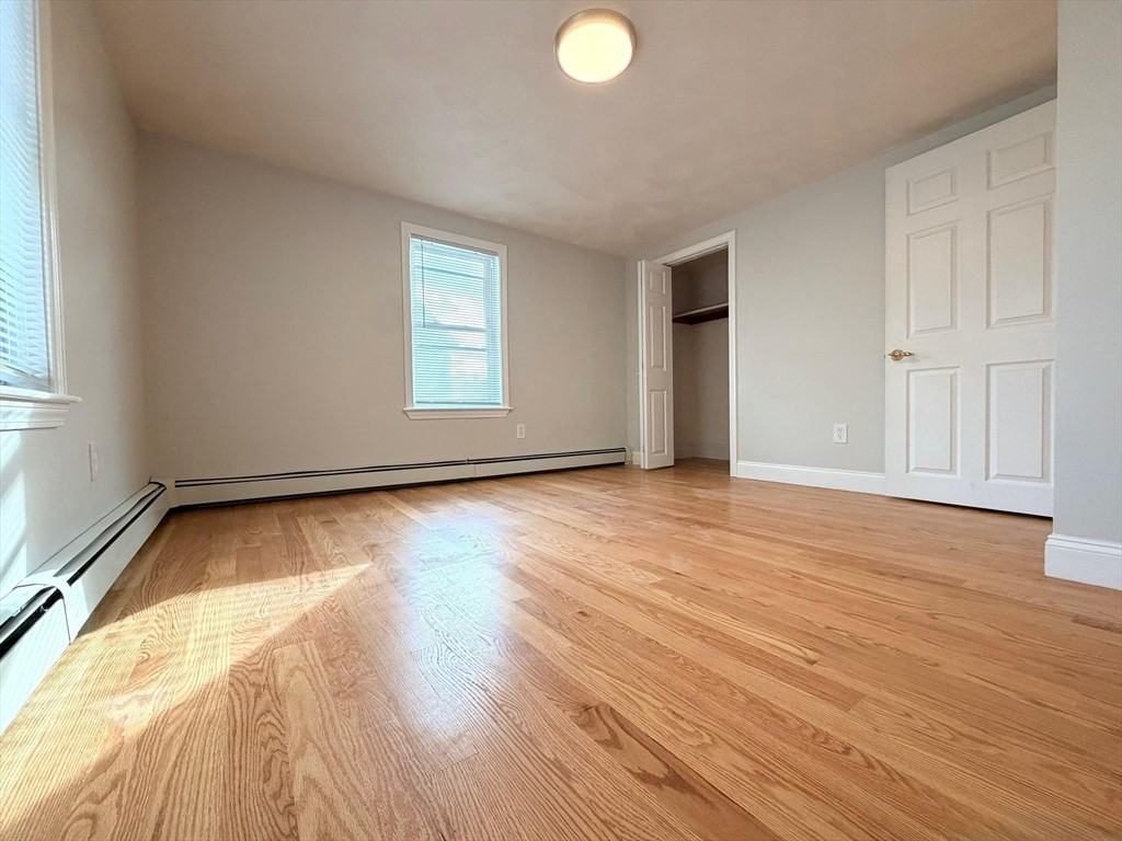 44 Franklin St - Photo 3 of 9