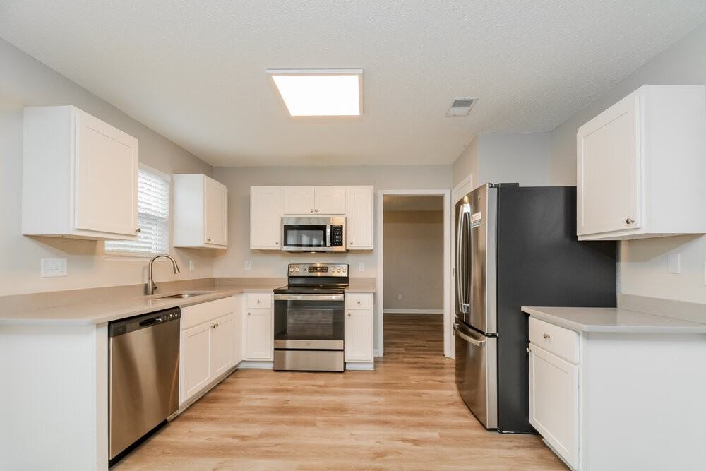 3323 Baseline Rd - Photo 5 of 17