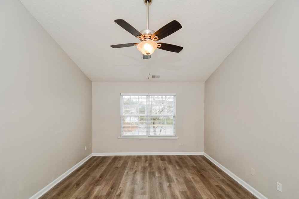 3323 Baseline Rd - Photo 7 of 17