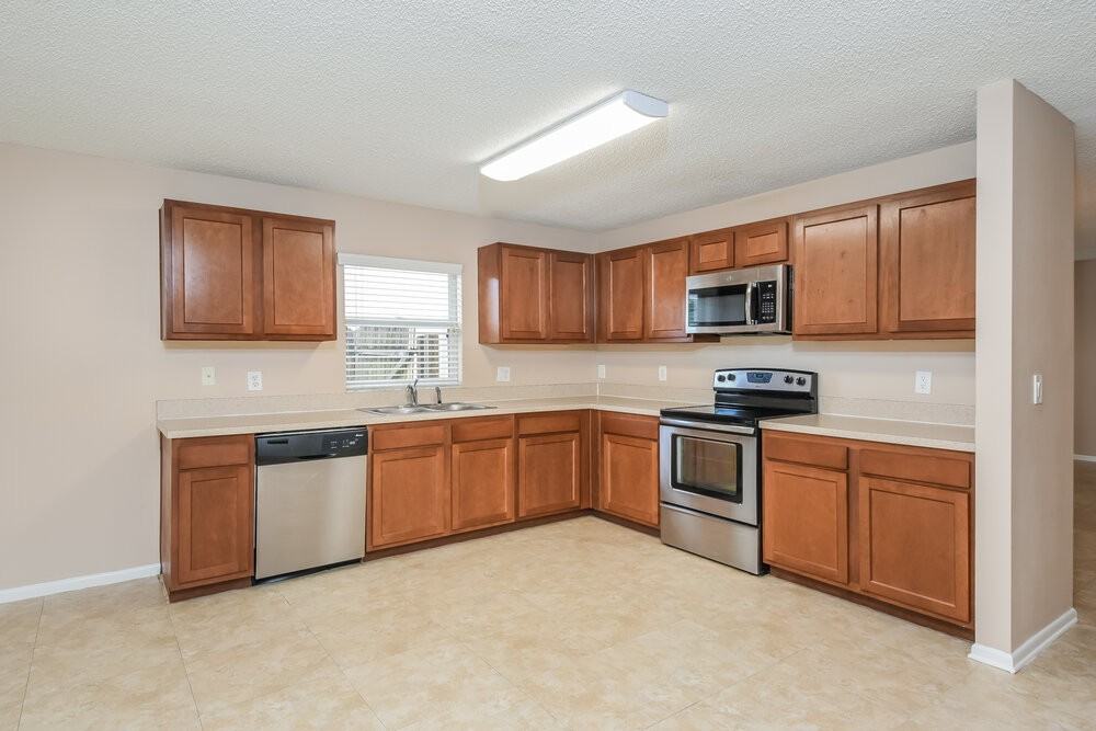 3072 Natoma Way - Photo 5 of 16