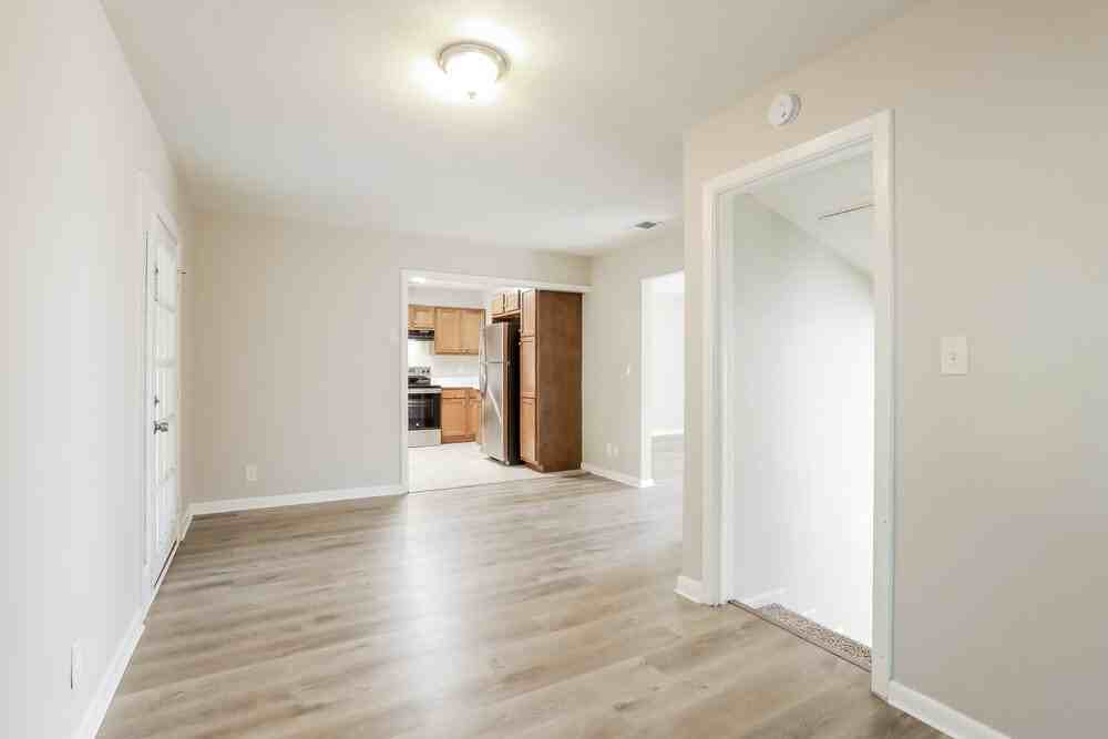 4303 Anvers Blvd - Photo 5 of 16