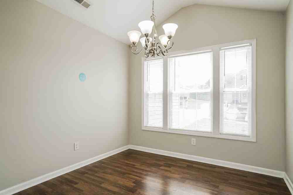 4012 Mindspring Dr - Photo 6 of 16