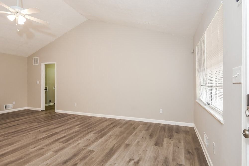 6378 Valley Brook Drive - Photo 5 of 16