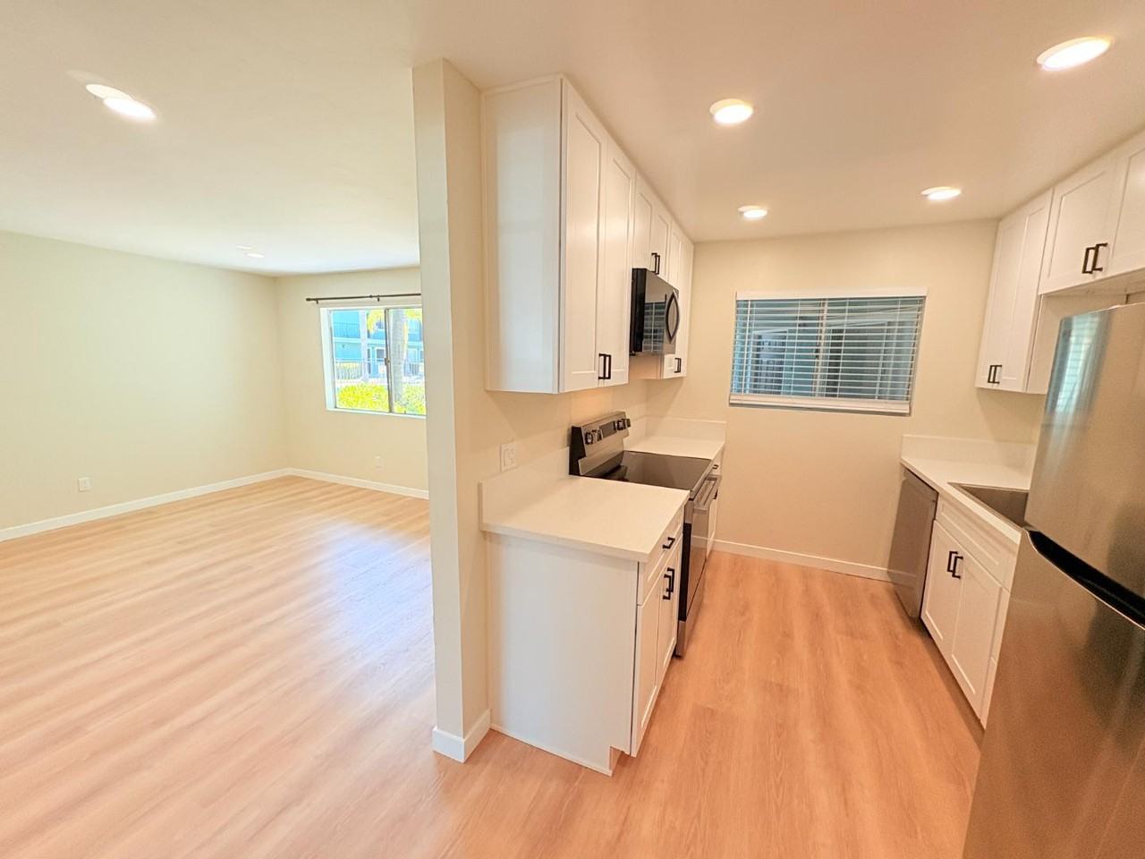 328 South Weitzel Street - Photo 2 of 48