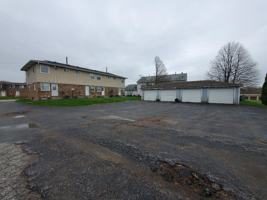 featured image of 32 Manor Dr