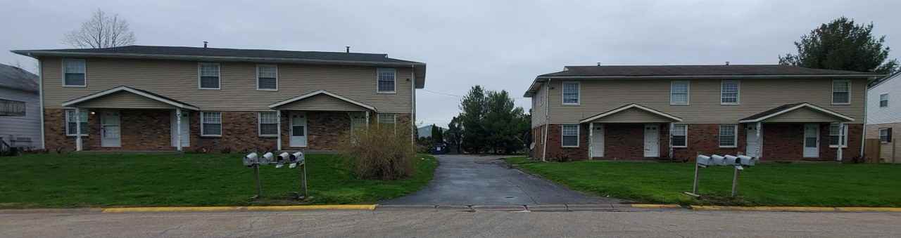 32-46 Manor Drive - Photo 3 of 3